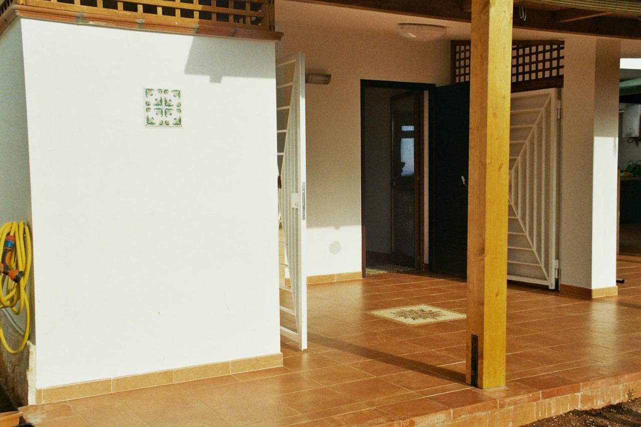 شقة Casa Sullo Scoglio فيلانوفا دي أوستوني المظهر الخارجي الصورة